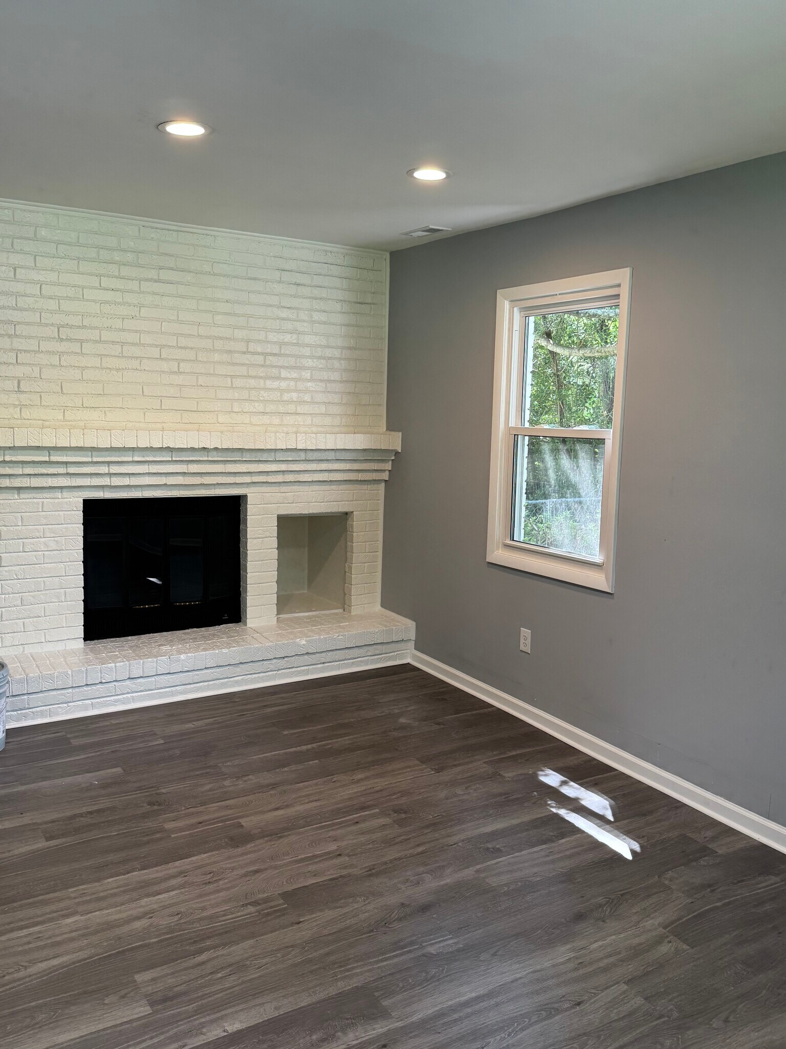 Bonus family room - 5202 Fitzgerald Dr