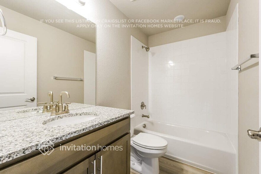 Building Photo - 11827 Mission Peak Pl