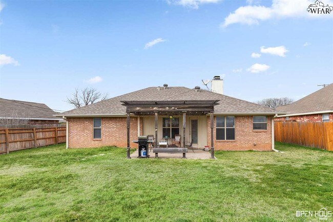 Building Photo - 5411 Forest Cove Dr