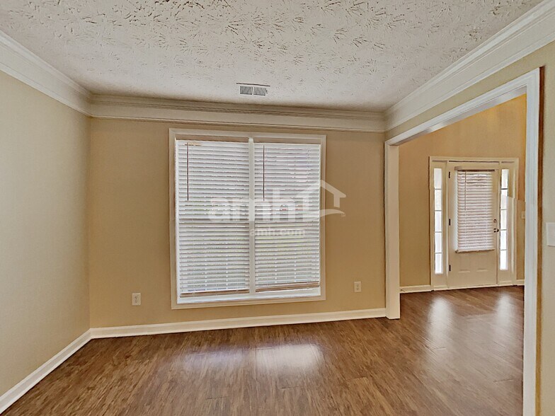 Building Photo - 3080 Rusticwood Dr