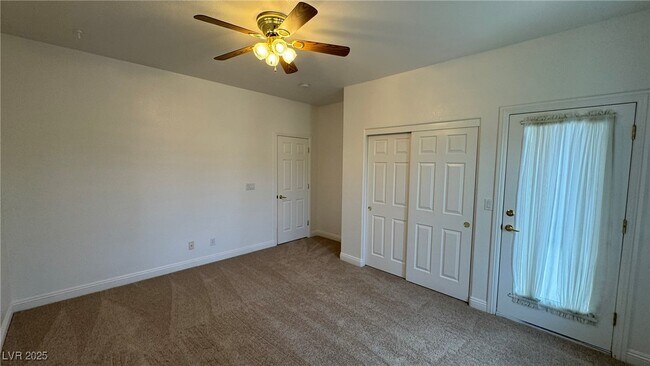 Building Photo - 10066 Golden Bluff Ave