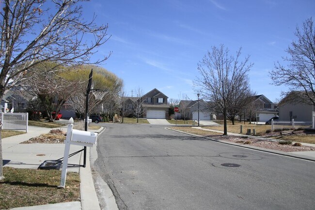 Building Photo - 356 Clintwood Dr
