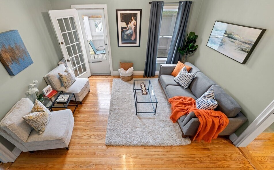 Building Photo - 80 Irving St