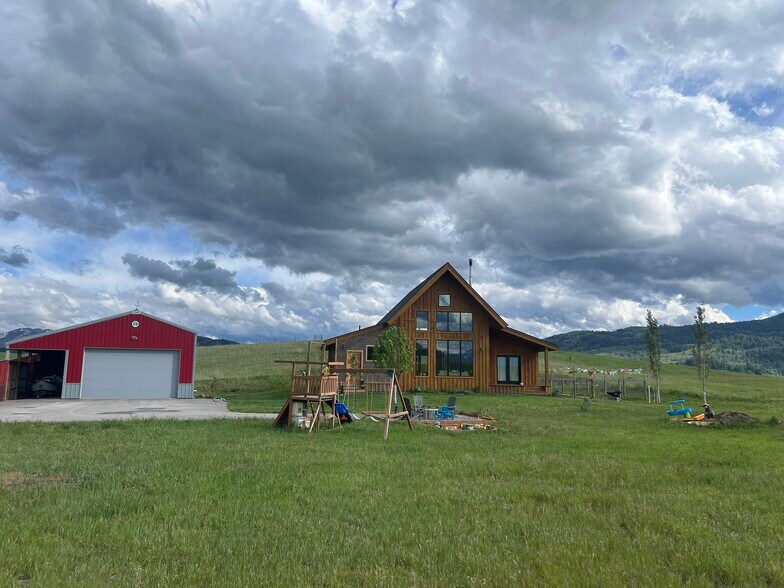 Building Photo - 1830 McKean Dugway