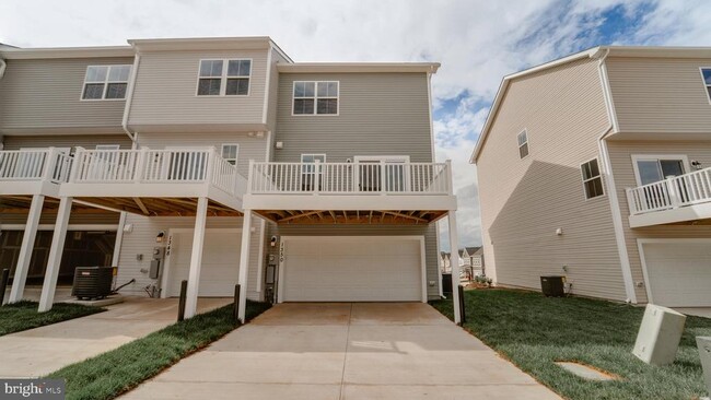 Building Photo - 1350 Red Clover Ln