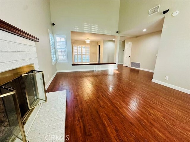 Building Photo - 4872 Vía Alista