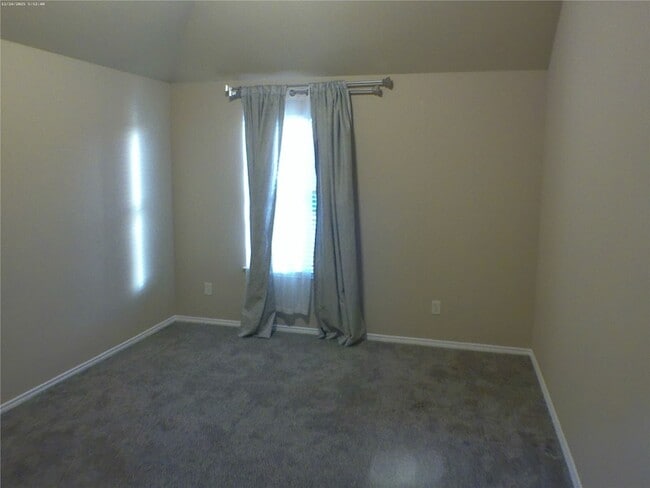 Building Photo - 20207 Emerald Cliff Ln