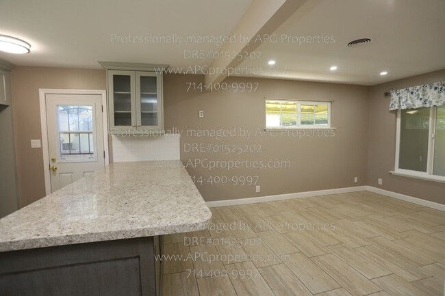 Building Photo - 11411 Chapman Ave