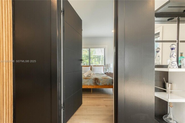 Building Photo - 2360 SW 12th St