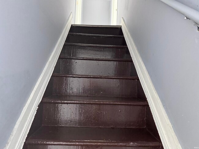 Building Photo - 1613 W 15th St