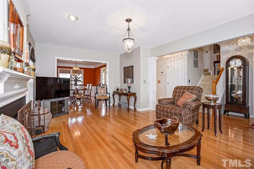 Building Photo - 6213 Brielson Pl