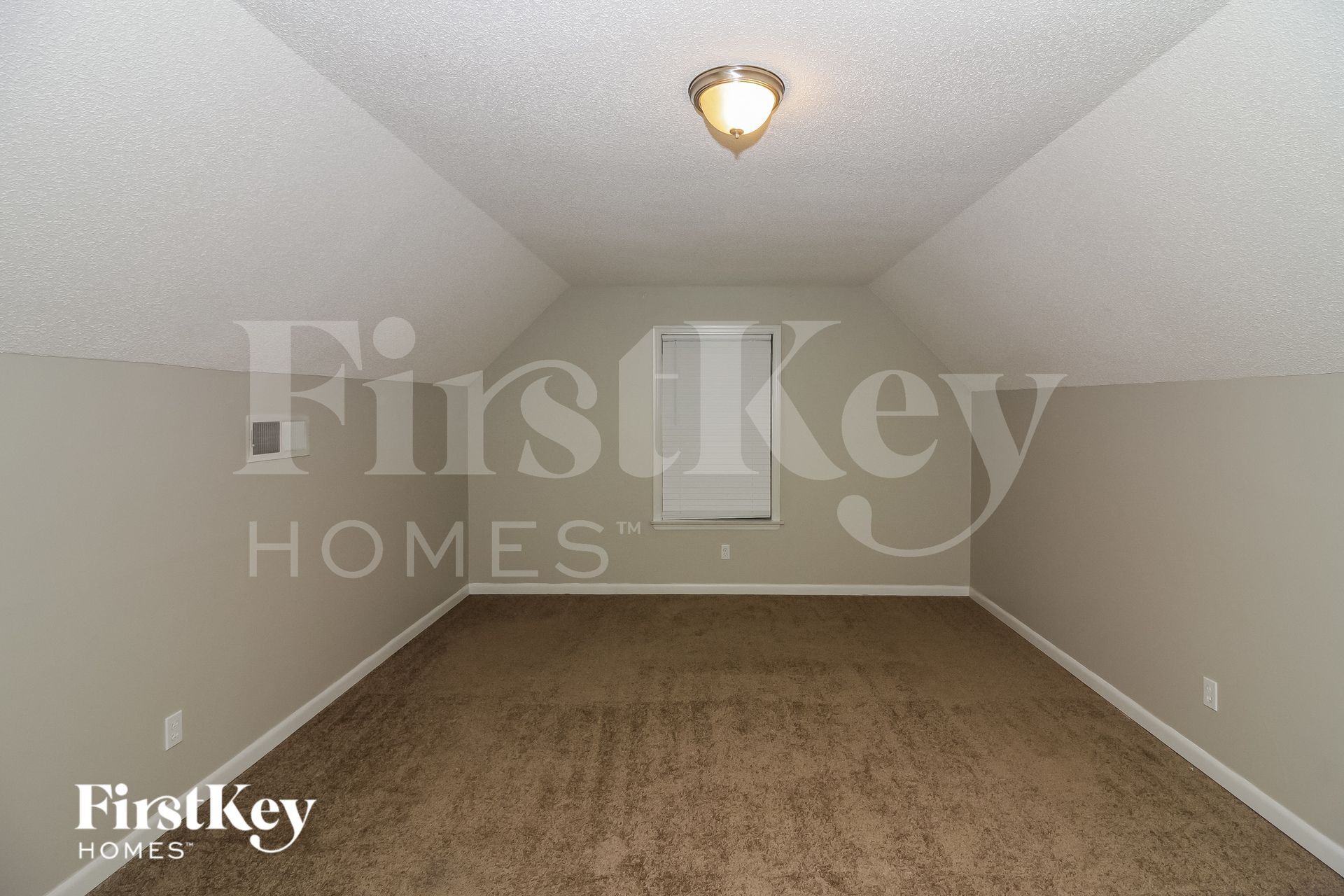 Building Photo - 6550 Fox Horn Pl