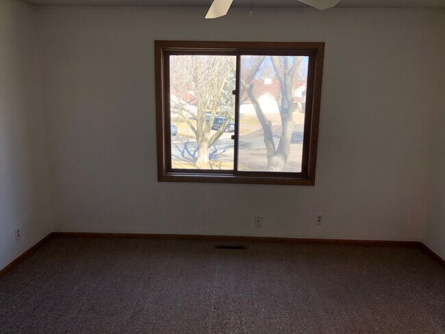 Building Photo - 4334 Buckingham Ct