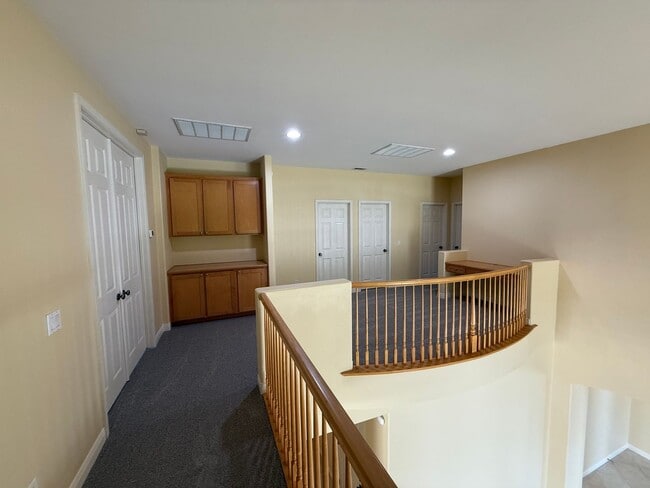 Building Photo - Luxury 5 Bedroom, 4.5 Bath Home in Otay Ra...