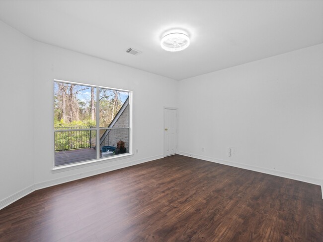 Building Photo - 15318 Beecham Dr