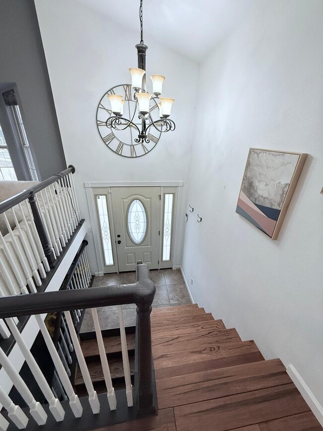 Building Photo - 806 Hawks Cir Dr