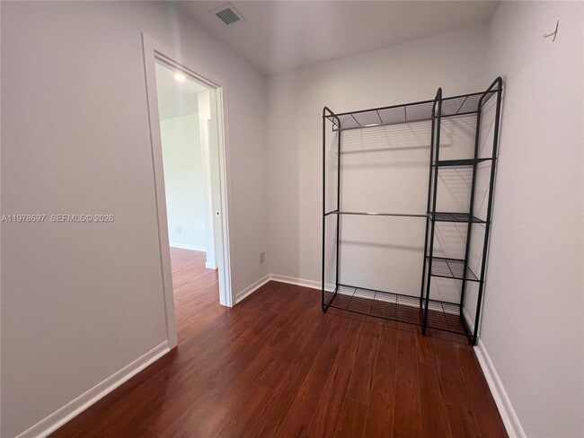 Building Photo - 6435 SW 116th Pl