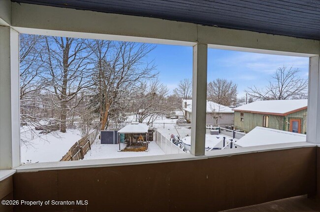 Building Photo - 239 Division St