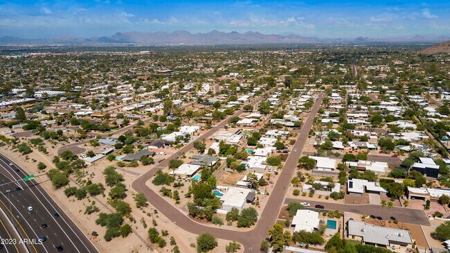 Building Photo - 3318 E Onyx Ave