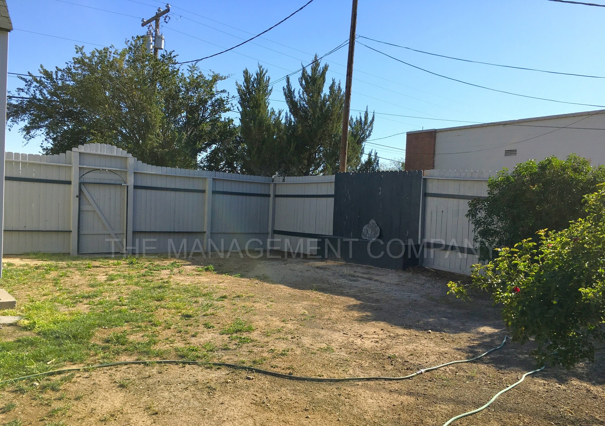 Building Photo - 576 Addison Ave W