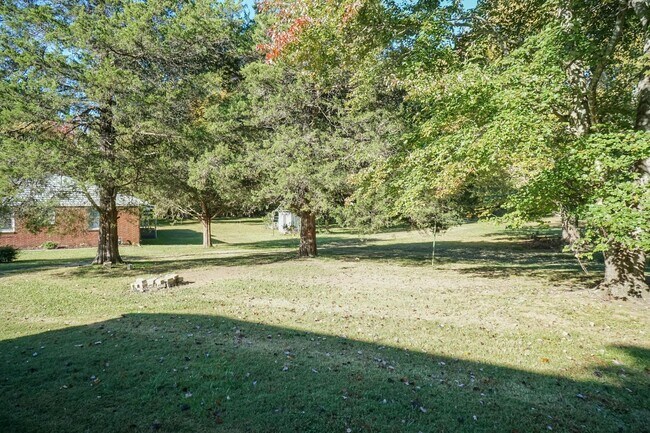 Building Photo - Mason Street