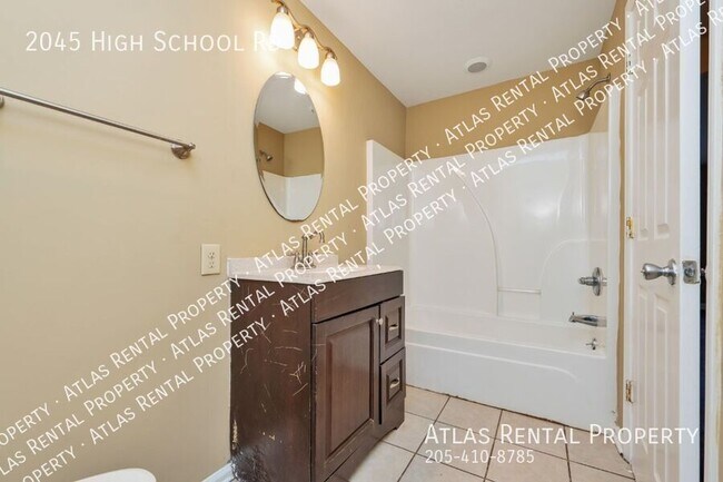 Building Photo - 2045 High School Rd