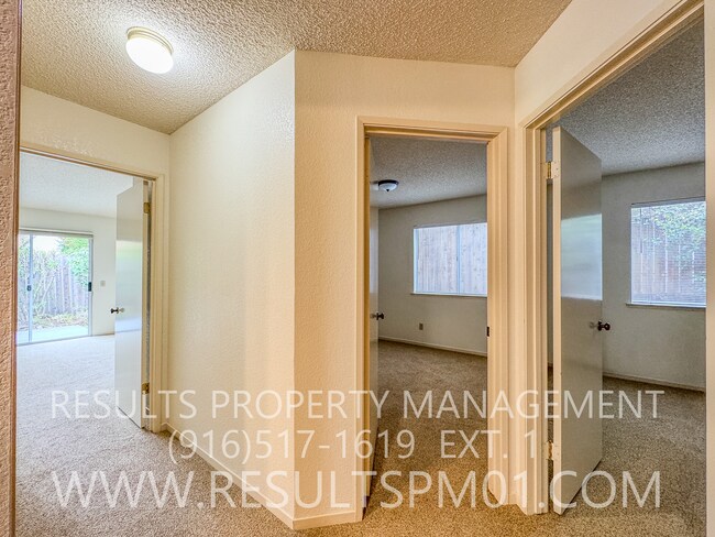 Building Photo - Stanford Ranch 3 Bedroom beauty!