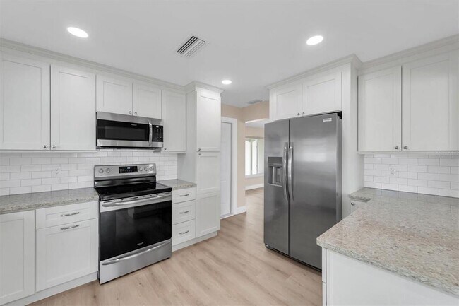 Building Photo - 315 Buttonwood Ln