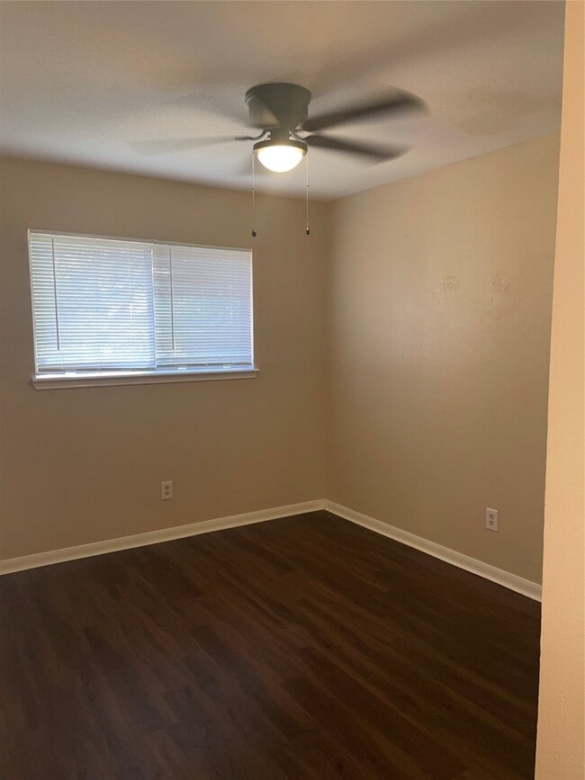 Building Photo - 4710 Airport Blvd