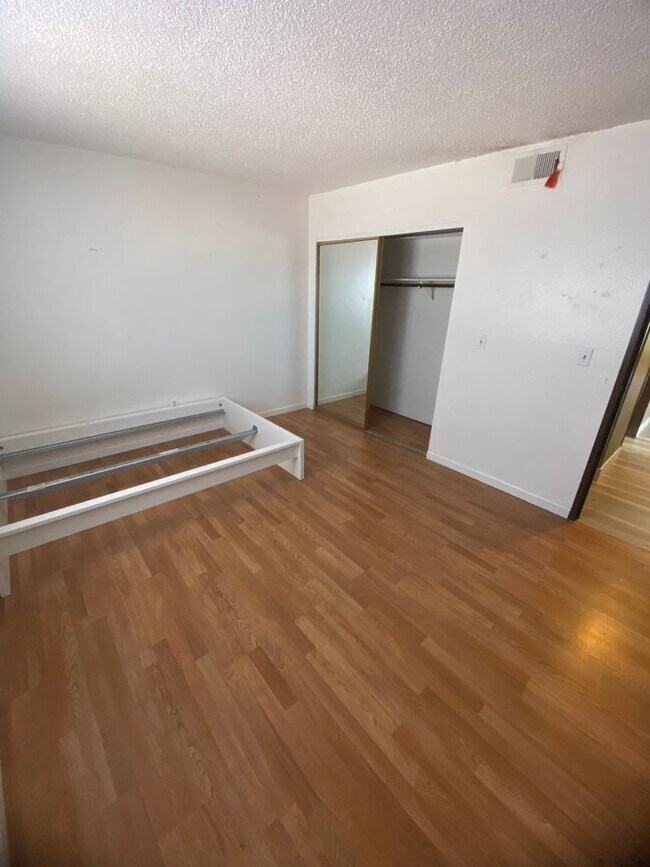 Building Photo - AMERICANA Property Mgmt - Downstairs 2 Beds condo in Spring Valley