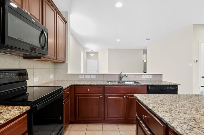 Building Photo - 137 Miracle Dr