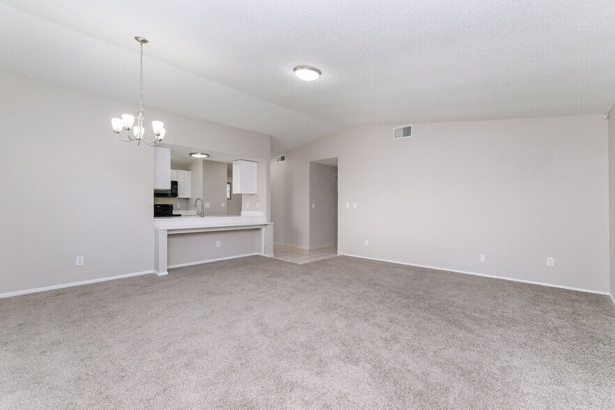 Building Photo - 662 Timber Bay Cir W