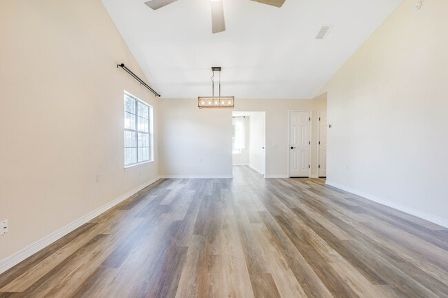 Building Photo - 1356 Sterling Point Dr