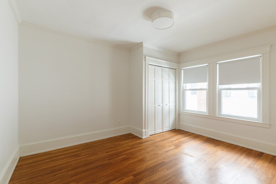 Middle Bedroom - 21 Channing Rd
