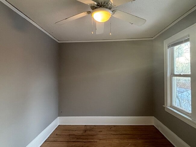 Building Photo - Super Cute 4BR/1 BA Single-Family Home in a Great St. Paul Neighborhood!