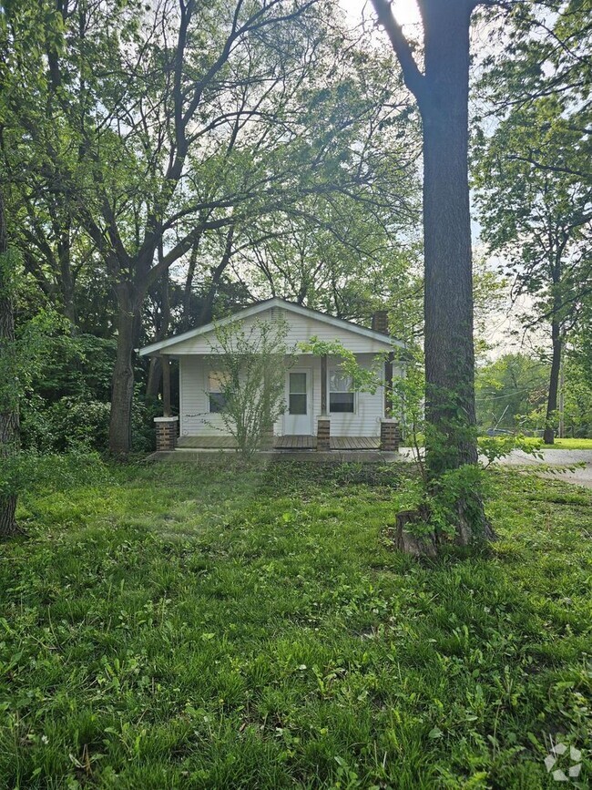 Building Photo - FULLY UPDATED!!!