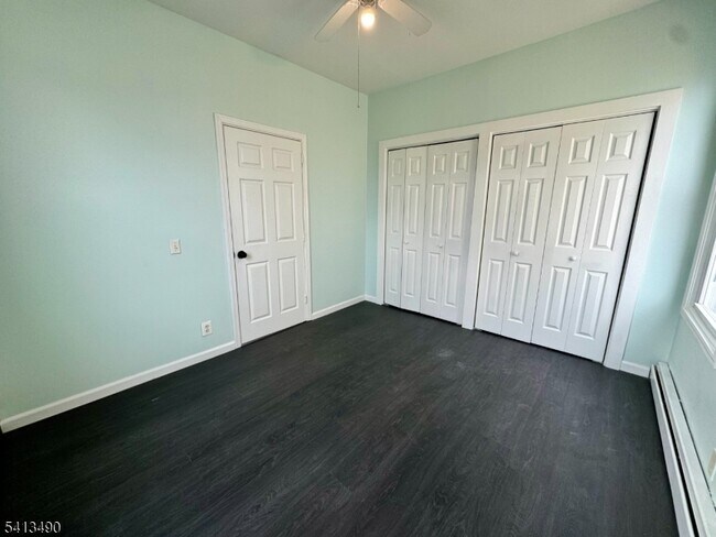 Building Photo - 318 Ampere Pkwy