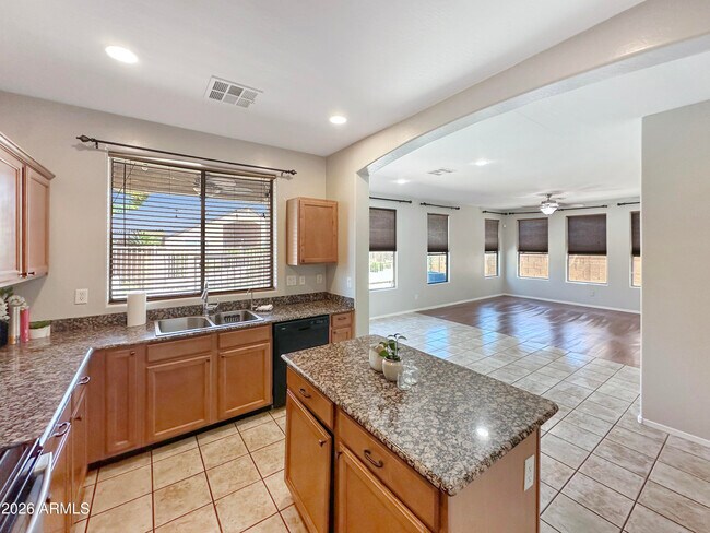 Building Photo - 3078 S Southwind Dr