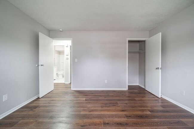 Building Photo - 883 Akola Ave