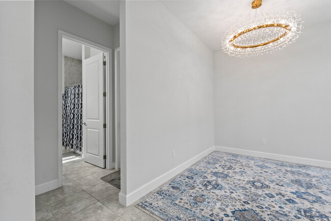 Building Photo - 15134 Cameo Ct