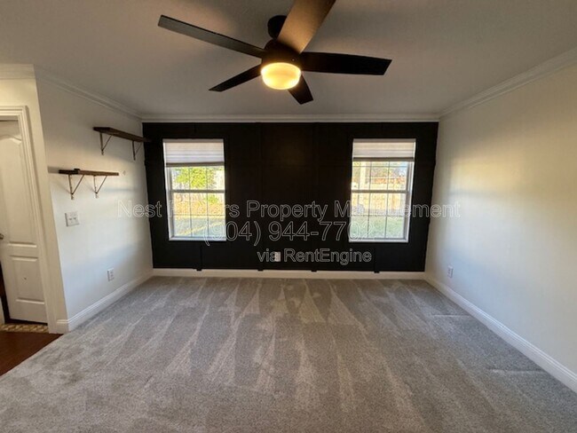 Building Photo - 12947 Tree Wy Ct N