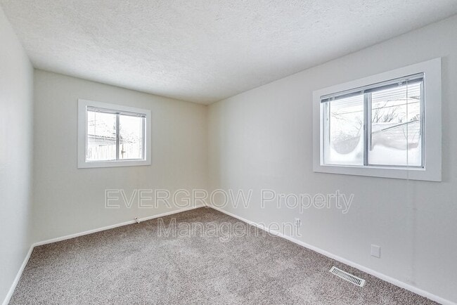 Building Photo - 3626 Ireland Ct