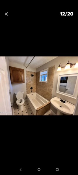 Building Photo - 1317 Fernwood Dr