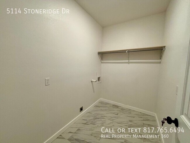 Building Photo - 5114 Stoneridge Dr