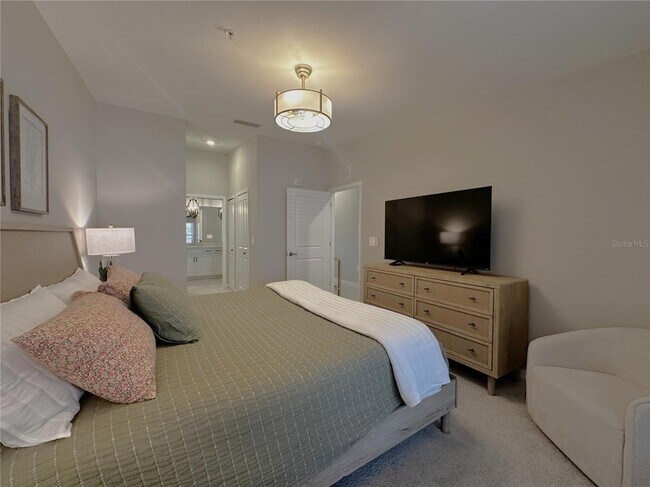 Building Photo - 14251 Heritage Landing Blvd