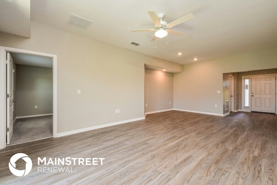 Building Photo - 1220 NW 36th Pl