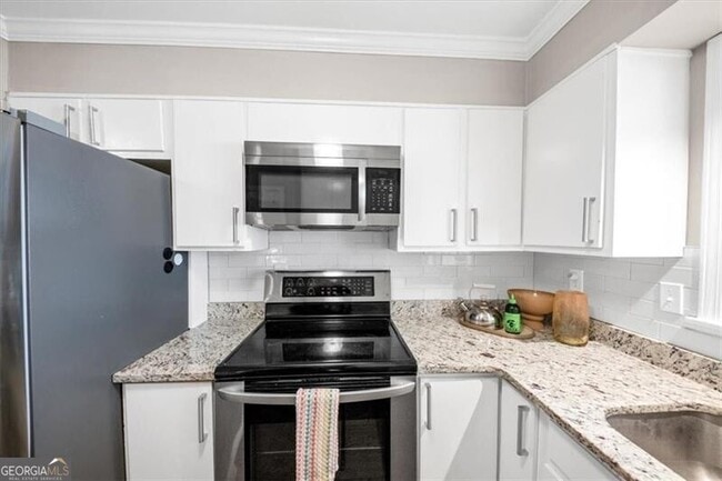 Building Photo - 37 La Rue Pl NW