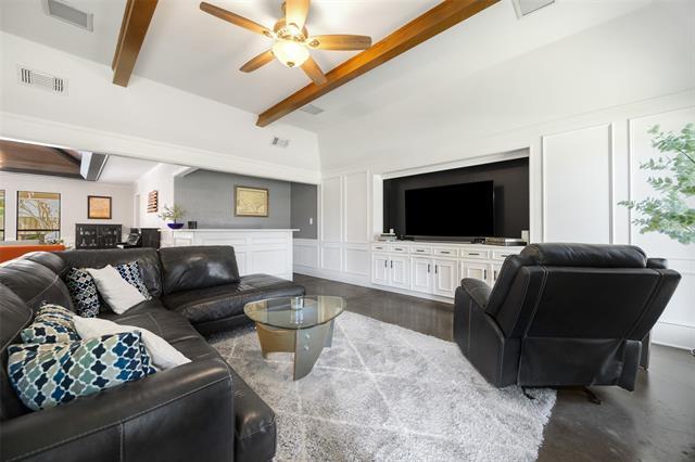 Building Photo - 2562 Primrose Dr