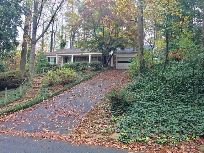 Building Photo - 4625 Kings Down Rd