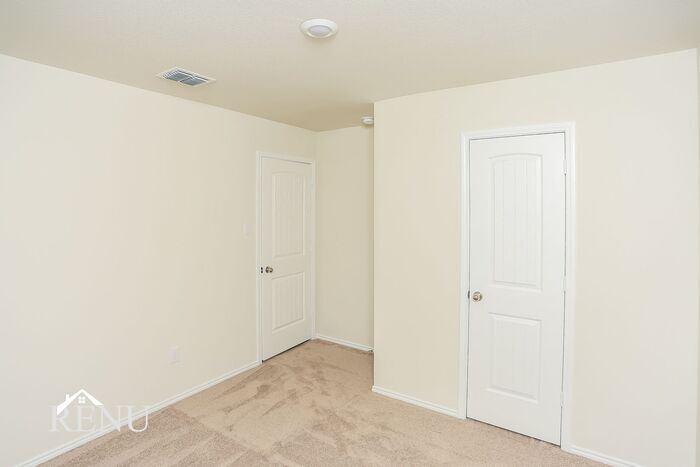 Building Photo - 4115 Wintergreen Dr